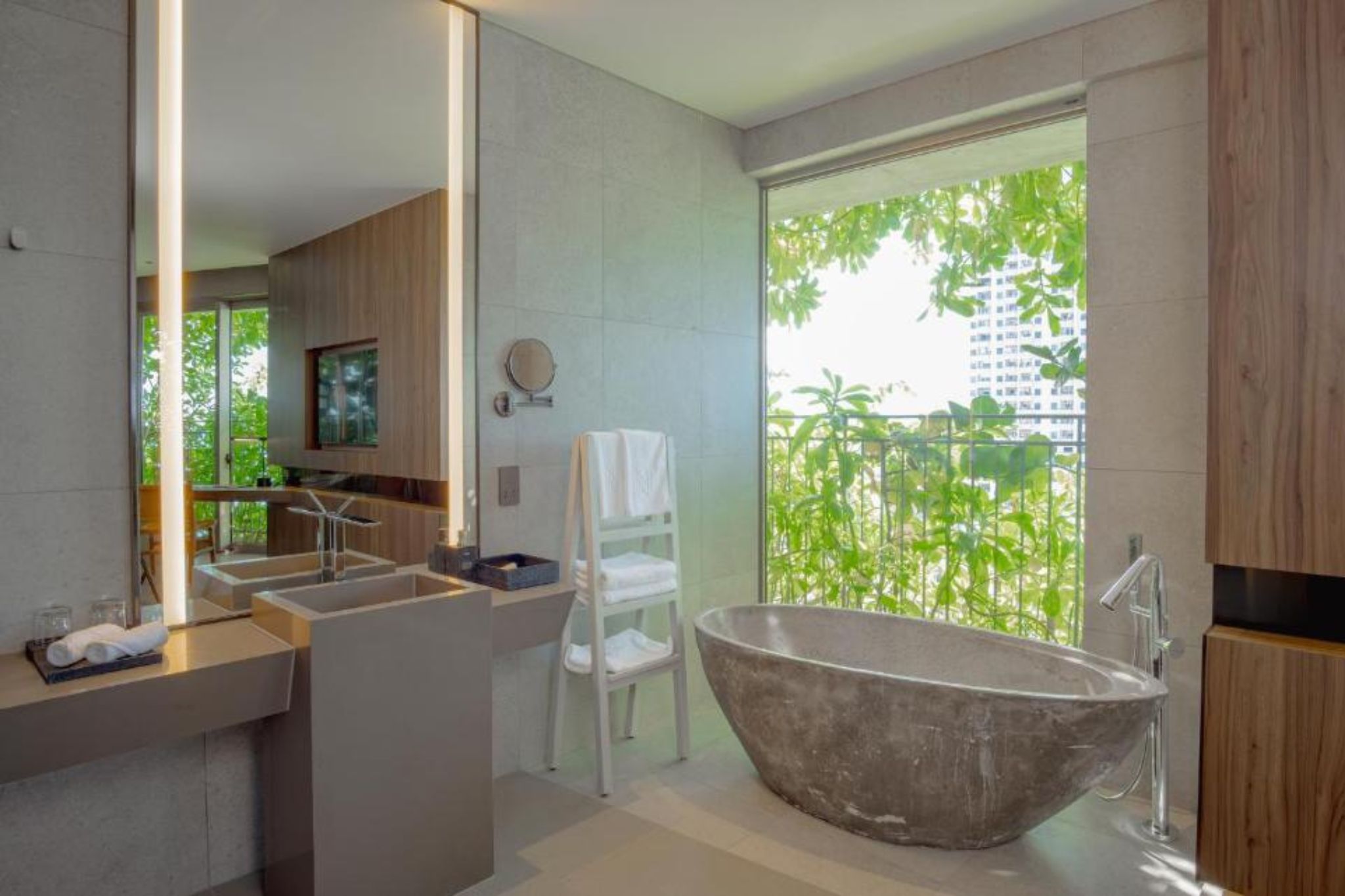review M hotel 7